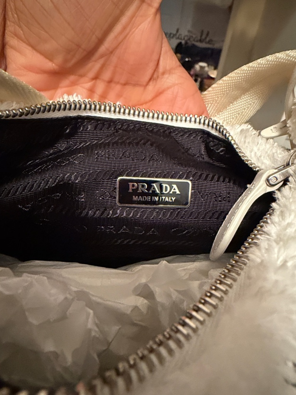 Prada White Teddy Shoulder Bag with Black Logo - Picture 4 of 4